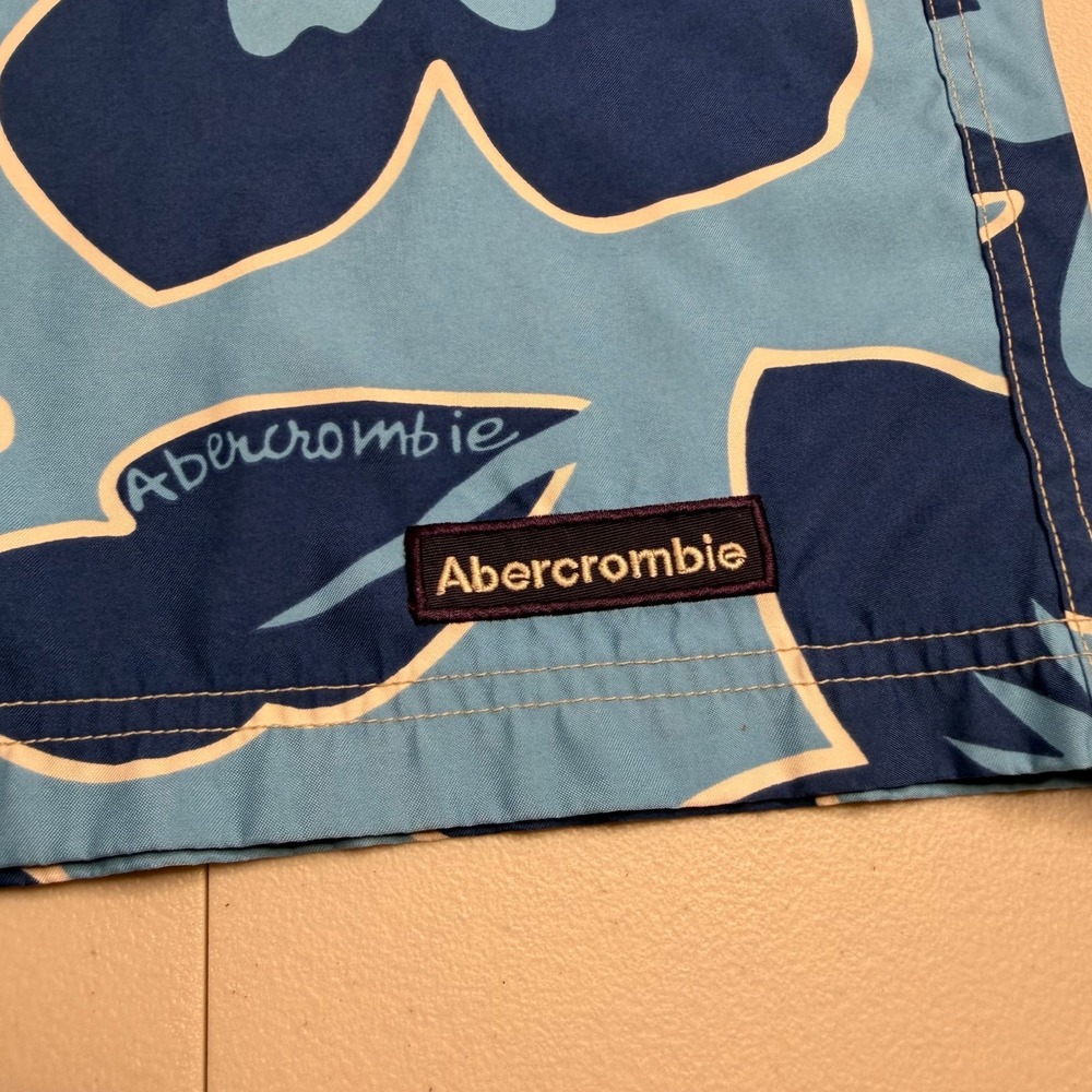 Abercrombie & Fitch Mens Size 34 Blue Floral Board Shorts Swim Trunks Hibiscus - Picture 9 of 12